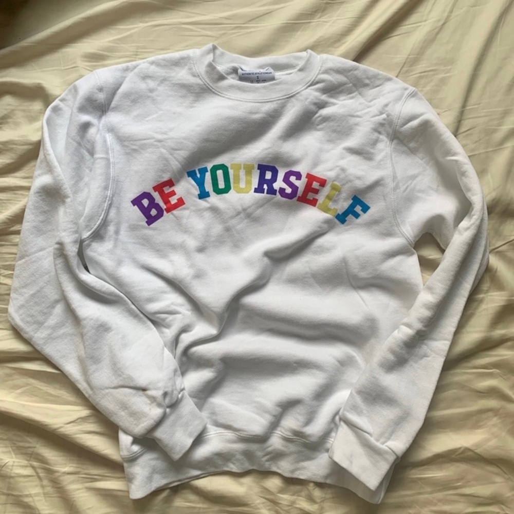 The Met Pride Sweater Merchandise - size Small